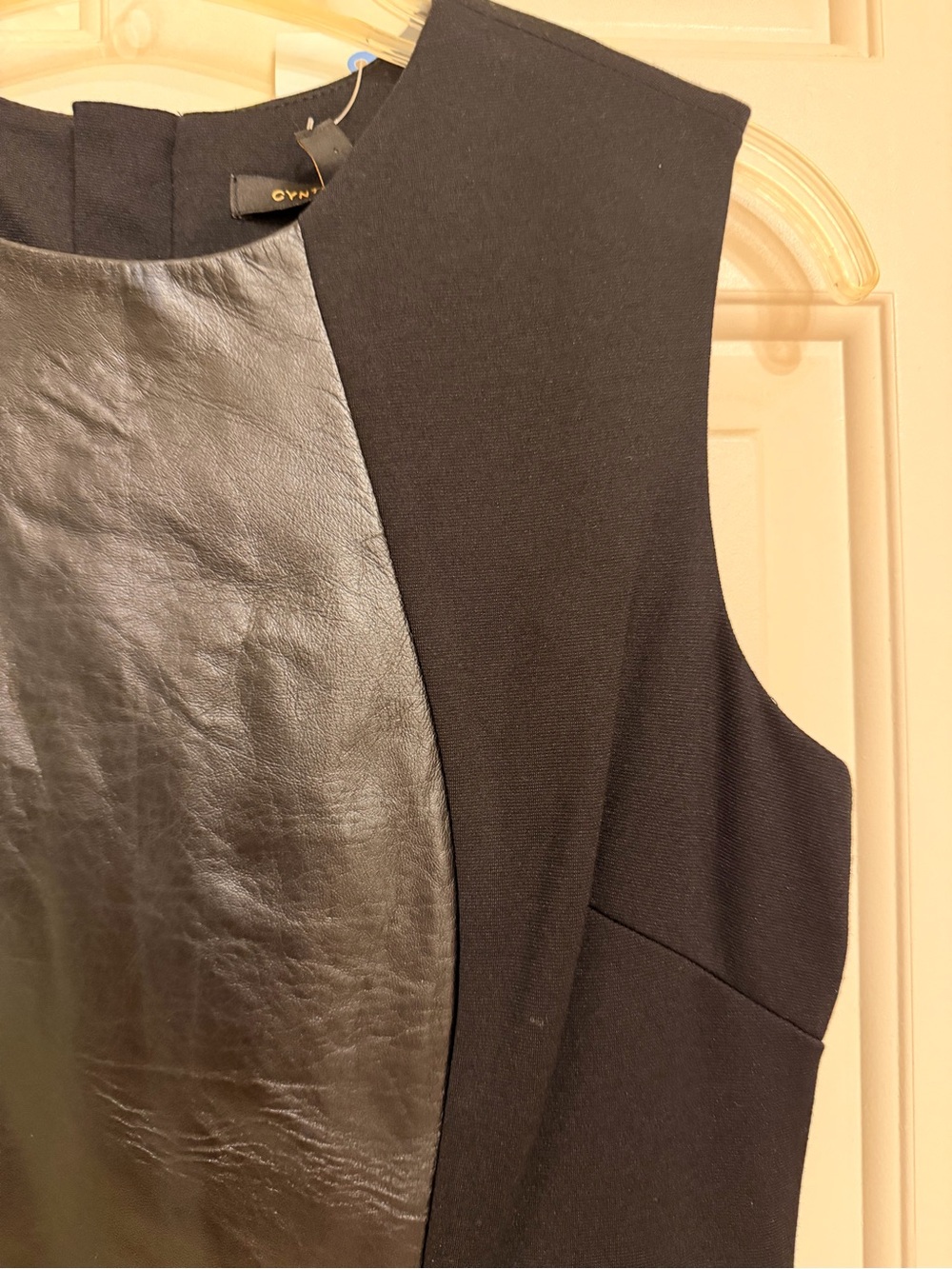 Cynthia Steffe Black Leather Panel w/ Heavy Knit Sheath Dress, Lined, Sz 6 - Picture 4 of 13